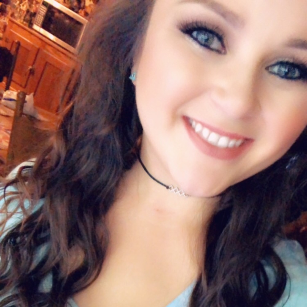 Meet your Posher, Katelynn